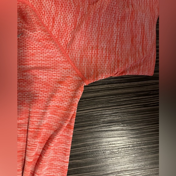 Nike Dri-fit Running Gym Active Workout T Shirt EUC - Picture 2 of 6